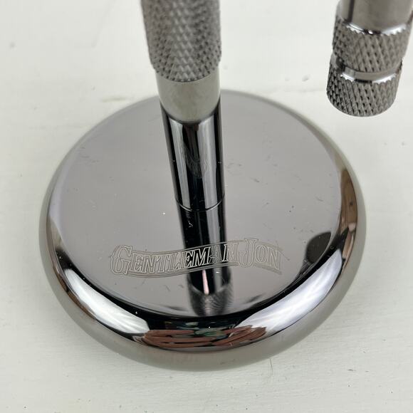 Gentleman Jon Safety Razor and Shaving Stand - Picture 3 of 5